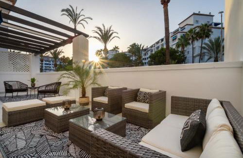 MARBELLA BANUS SUITES - Daisy Playas del Duque Banús Beach Apartment - Foto 5