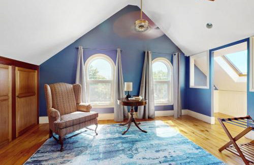 Longview House - Photo 12