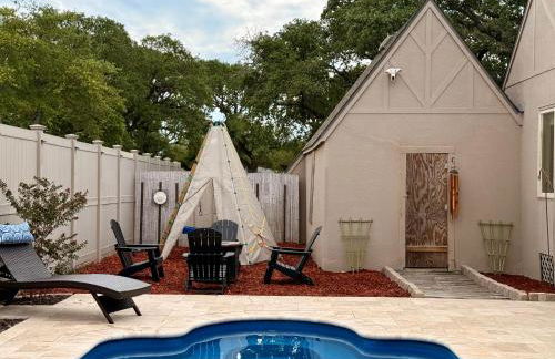 Private Heated Pool - Sound to Shore - 1930s Tudor - Foto 12