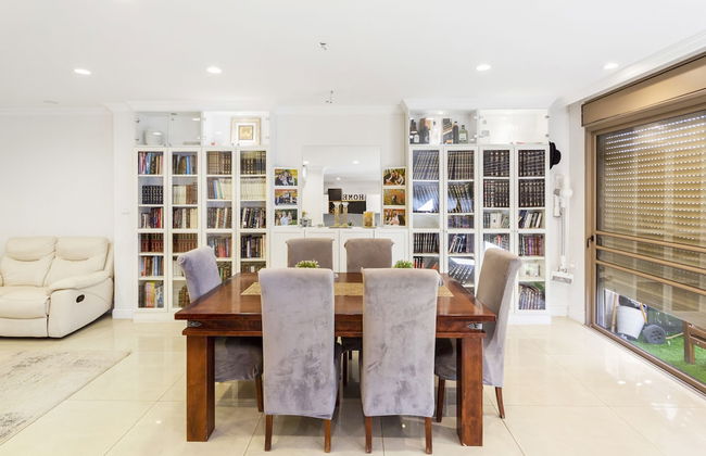 Chateau Gabriel 6 BR Villa w Heated Pool - Foto 25