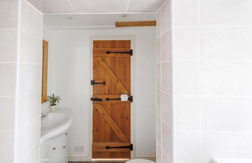 The Farmhouse with two hot tubs - Foto 13