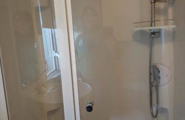 Haggerston Castle sleeps 6 ensuite - Foto 5