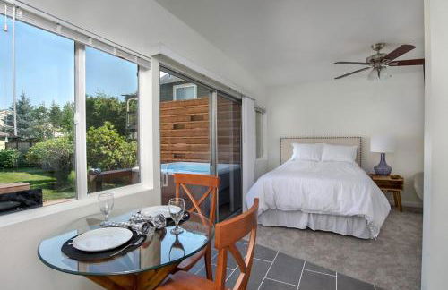 Mother in Law Suite with Private Hot Tub--Downtown - Foto 4