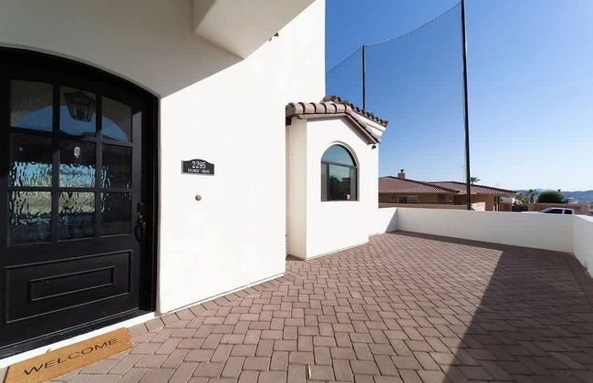 Vanderpump Rules Lake Havasu Luxury Villa w Pool - Photo 58