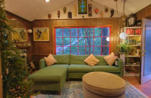 Vintage Lovers` Cabin with Jacuzzi & Lake Access - Foto 1