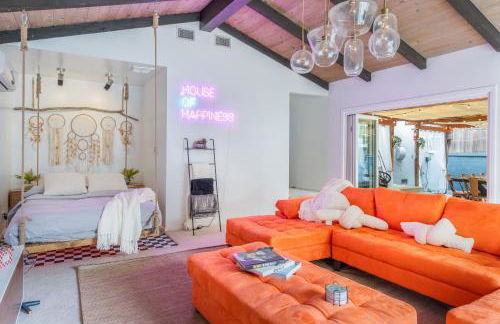 Angel&Rose Universal Hollywood Heated Pool House King Bed - Foto 60