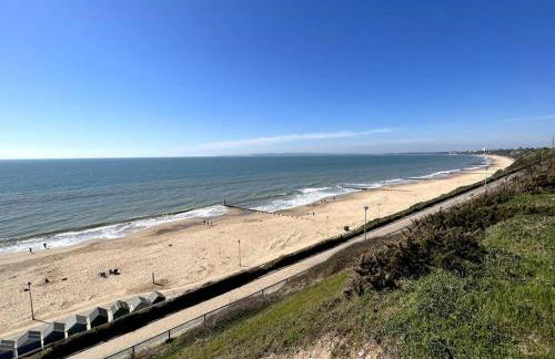 The Retreat - Large Luxury Apartment, Two Mins From Beach - Foto 23