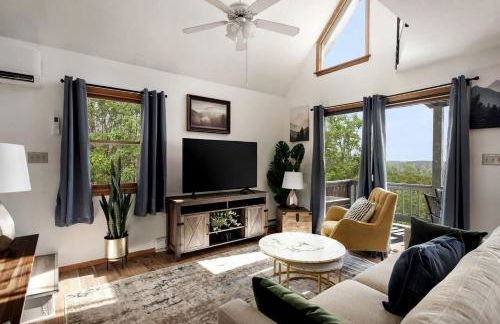 Splendid Mountaintop Cabin Retreat near South Branch Potomac River in West Virginia - Foto 12