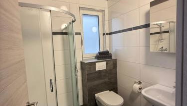 Lora Appartements - Foto 3, Shower