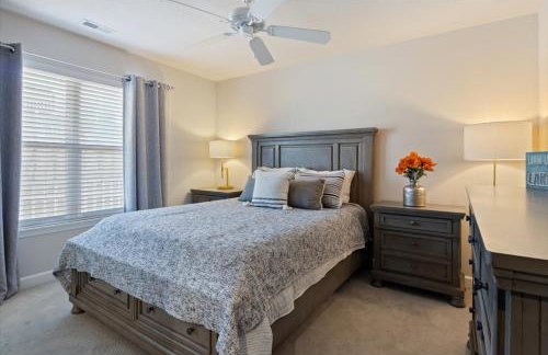 Modern Decor, Views, Grill, Workstation, Boat + 2 PWC Slips & Resort-Style Amenities - Foto 19