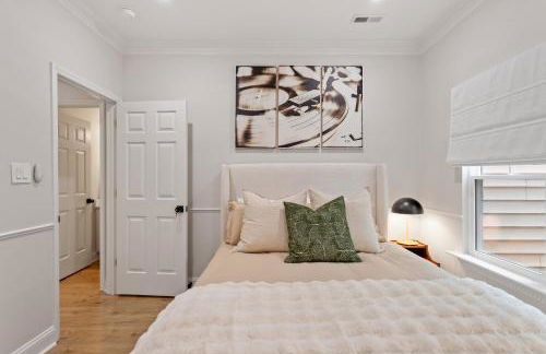 Raleigh Executive 2BR, Newly Furnished, Fenton & N Hills - Foto 14