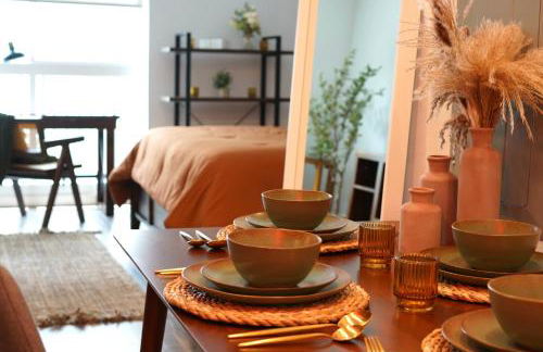 Hollywood CHIC Studio with FREE parking - Photo 1