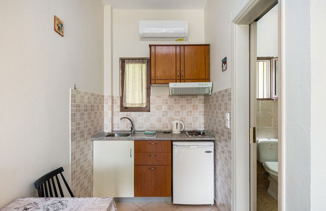 Ipsos Pool Apartments, Elena & Maria by Konnect - Foto 18