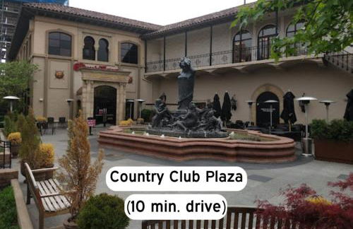 Classy 2BR-Parking, Rooftop,Near Arrowhd & TMobile - Photo 21