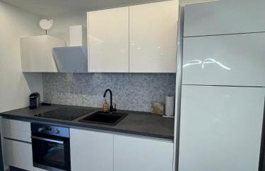 HelaMoni, New 5 Star 2 Person apartments with pool - Foto 54