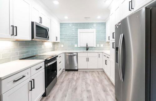 Winston Sleeps 16 - 2 Kitchens - Photo 15