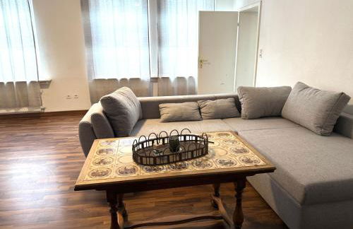 Große möblierte Wohnung im Zentrum von Lage - Foto 15