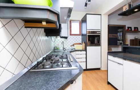 Stunning Home In Velika - Photo 19