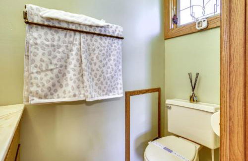 Spacious Cottage Grove Haven Near Downtown St Paul - Photo 10