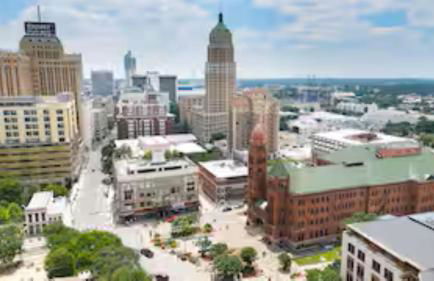 Riverwalk Gem-Stylish Downtown Escape with Views - Foto 36