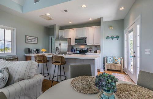 Seaside Bungalow With Million Dollar Views - Foto 17