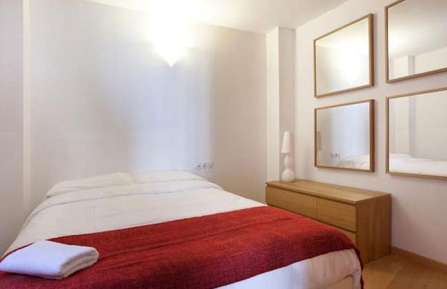 Spacious Apartment for Families Near Park Guell - Foto 7