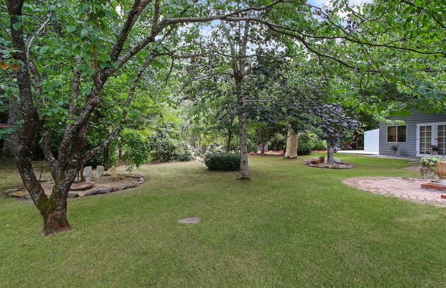 Marshmallow Retreat - Photo 11