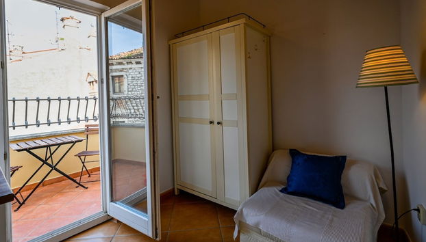 Sleek and Trendy Downtown Apartment - Foto 2, Habitación