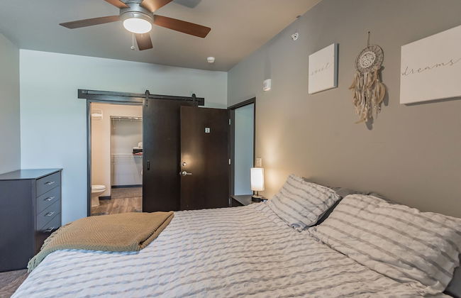 Spacious 2BR Suite W/patio Near Iowa State - Foto 3