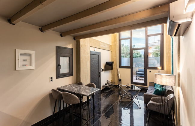 Ventiri Lofts - Luxury Duplex w Private Garden - Foto 4