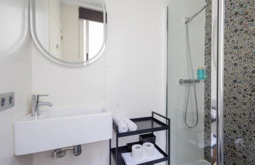 FLORIT FLATS - Stylish 2 Bedroom AC Wifi Terrace Attic in Valencia Center - Foto 35