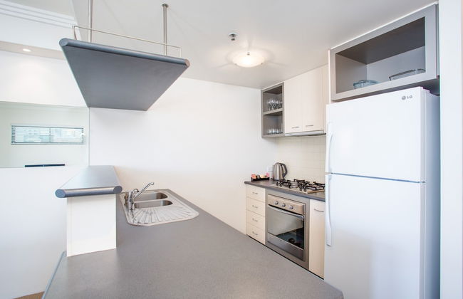 Republic Apartments - Photo 28