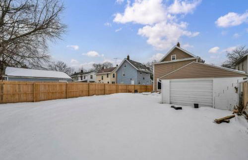 Modern Stylish Urban Haven 4 Bedroom 2 Bath - Dog Friendly - Foto 62