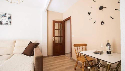 COSY 3 BED APT 200m FROM BEACH WiFi - Photo 4