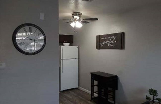 1 Bed Apartment next to SW Integris near Downtown - Photo 9