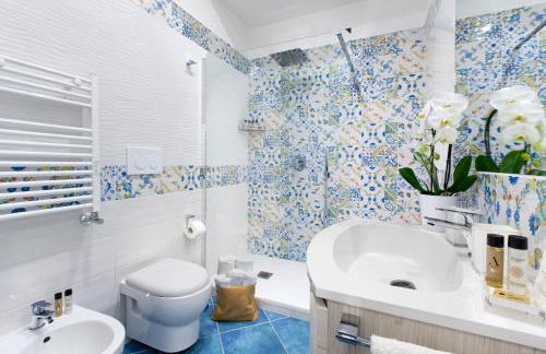 J'Adore Sorrento - Photo 23