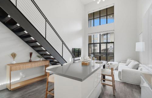 Modern Luxury Loft facing Santana Row w/Balcony - Photo 8