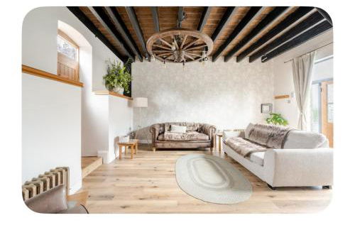 The Hurst Stable - Photo 1