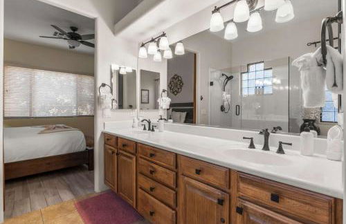 White Feather - Golf BBQ Patio Pool & Spa Access - Foto 25