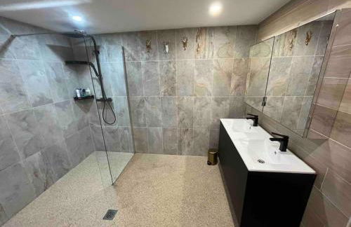 Chalet spacieux et convivial LA TOUSSUIRE - Photo 3