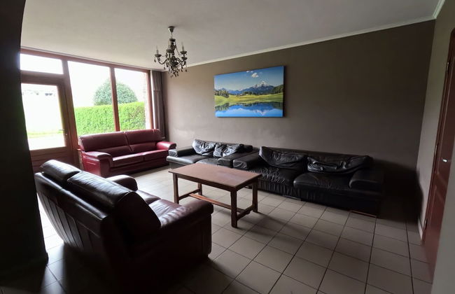 A Large Family House - Foto 16