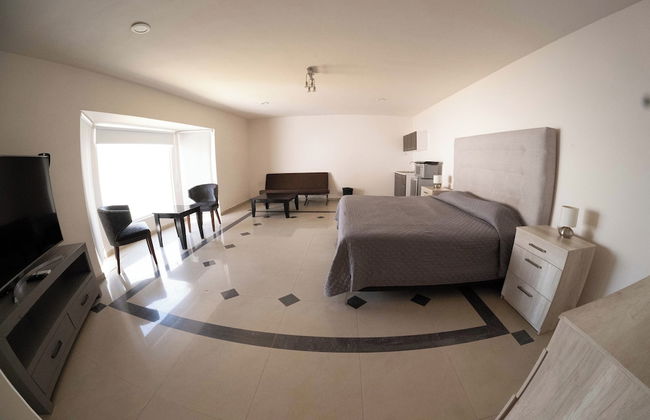 Room-17, Suite for two People - Photo 7