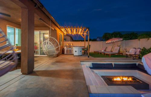 Desert Oasis Pool, Sunken Firepit, Gym,Karaoke,EV - Foto 15