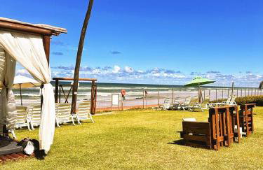 Apartamento amplo de frente para o mar em Resort - Foto 34