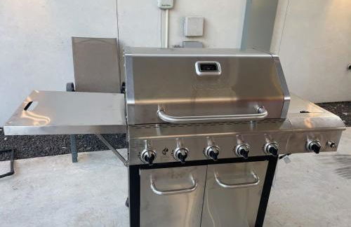 Modern 2-Home Private Oasis w Pool Hot Tub in DT - Foto 42