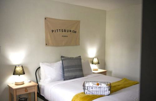 HostWise Stays - The Butler - Prime 1BR Butler St Apt, across from Umami - Foto 27