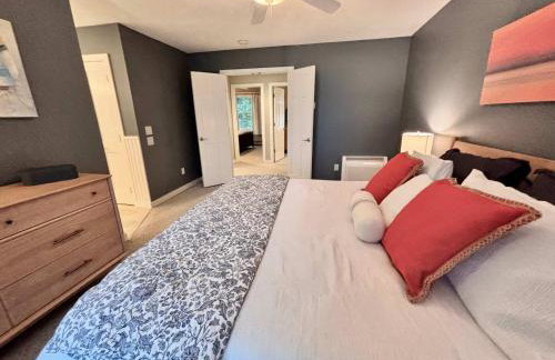 Spectacular Suttons Bay Stay - Game Room Kayaks Pizza Oven & More - Foto 62