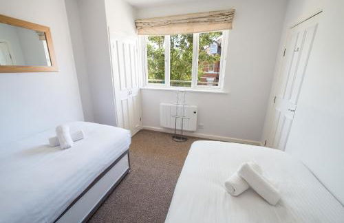 Sea Road Apartments - Photo 6