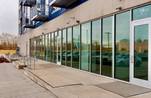Studio View Of Downtown Near Lake Michigan Plaza Grey - Photo 10