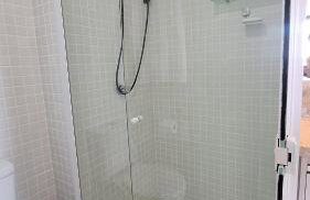 Apartamento Quarto e Sala, varanda, vista mar com infraestrutura - Foto 29